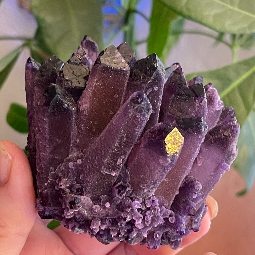 Wow! ✨Charged✨ Phantom quartz crystal cluster 405 grams - Picture 5 of 8